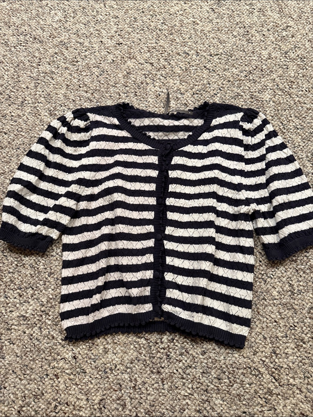 Anthropologie short sleeve cardigan sz medium